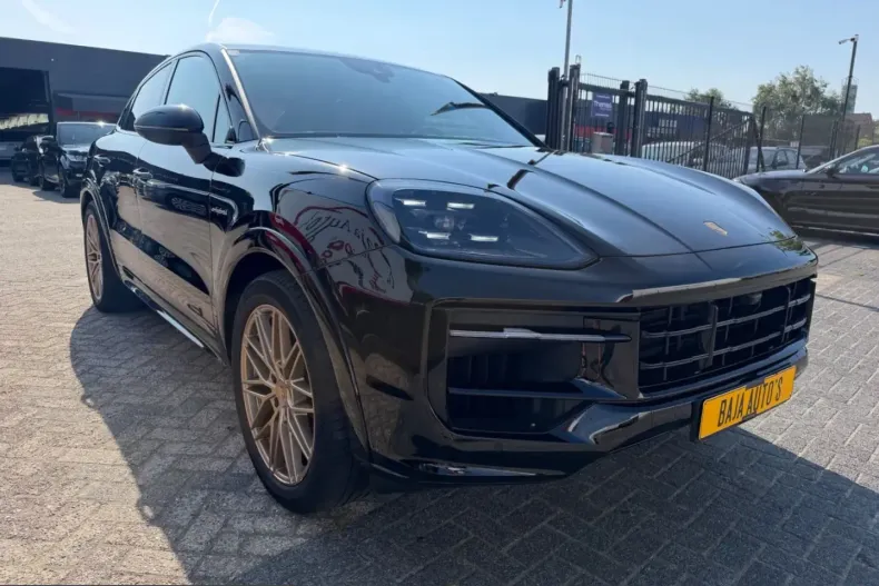 Porsche Cayenne din 2024 cu 47.000 km - oferta POR248609 - foto 5