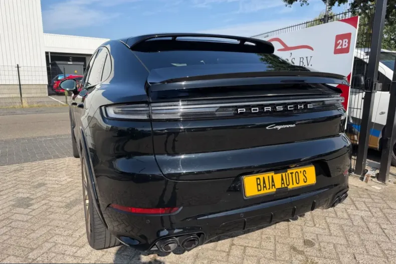 Porsche Cayenne din 2024 cu 47.000 km - oferta POR248609 - foto 9