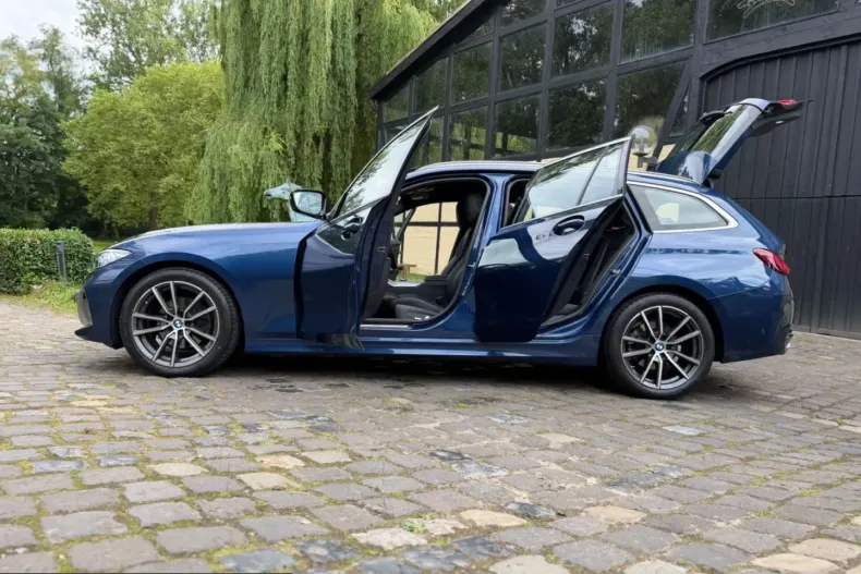 BMW 320 (Seria 3) din 2023 cu 71.895 km - oferta BMW248611 - foto 2