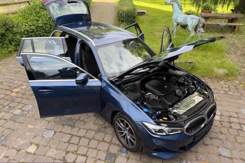 BMW 320 (Seria 3) din 2023 cu 71.895 km - oferta BMW248611 - foto 38