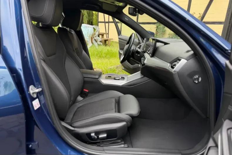 BMW 320 (Seria 3) din 2023 cu 71.895 km - oferta BMW248611 - foto 40