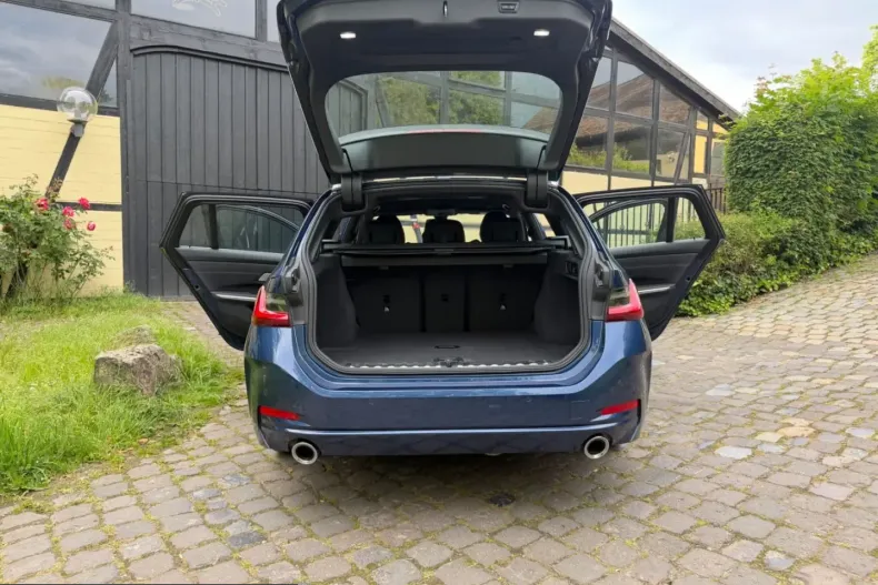 BMW 320 (Seria 3) din 2023 cu 71.895 km - oferta BMW248611 - foto 42
