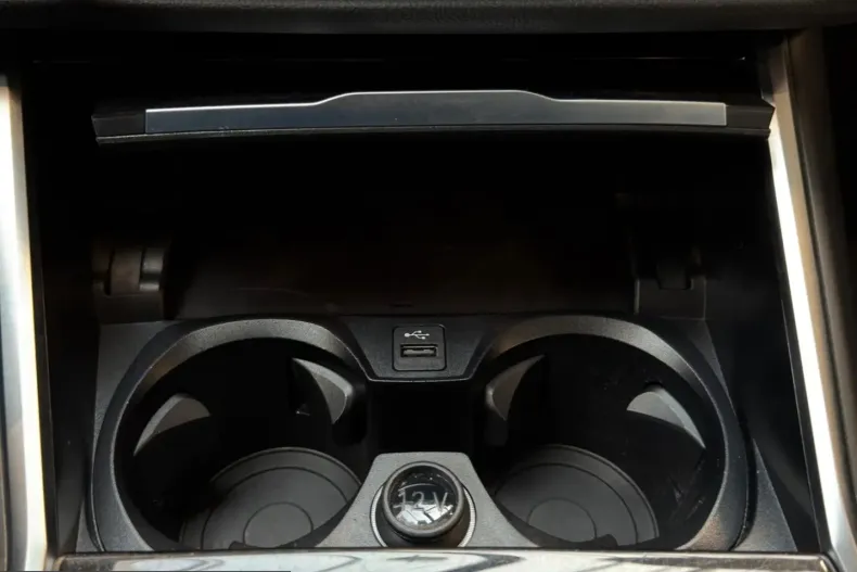 BMW 320 (Seria 3) din 2023 cu 92.800 km - oferta BMW248614 - foto 22