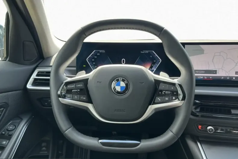 BMW 318 (Seria 3) din 2025 cu 5.931 km - oferta BMW248617 - foto 6