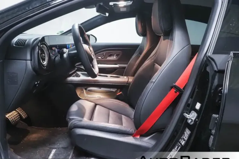 Mercedes-Benz CLA 350 (Clasa CLA) din 2025 cu 11.350 km - oferta MER248622 - foto 5