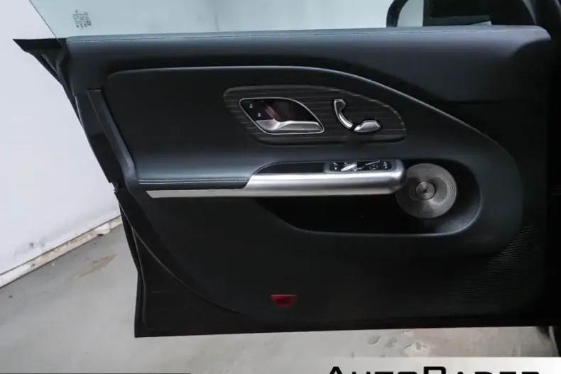 Mercedes-Benz CLA 350 (Clasa CLA) din 2025 cu 11.350 km - oferta MER248622 - foto 10