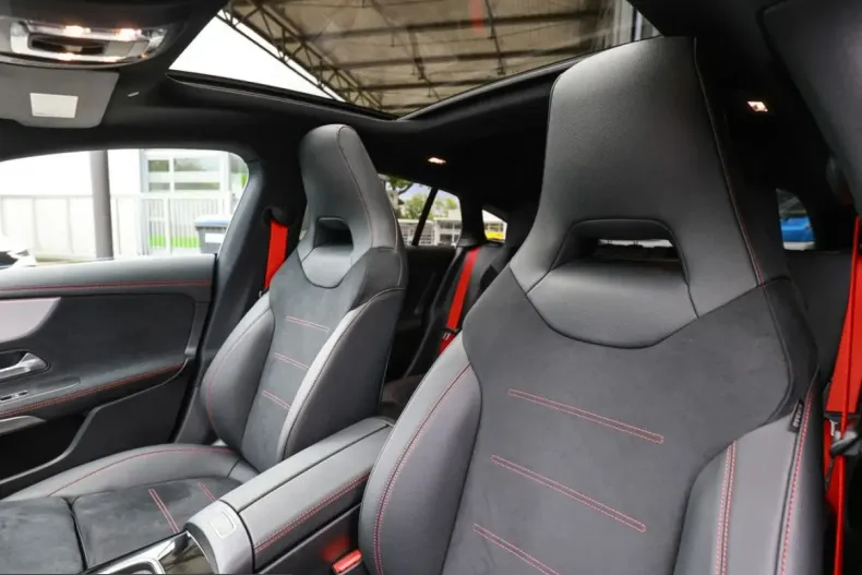 Mercedes-Benz CLA 45 AMG Shooting Brake din 2025 cu 3.740 km - oferta MER248627 - foto 32