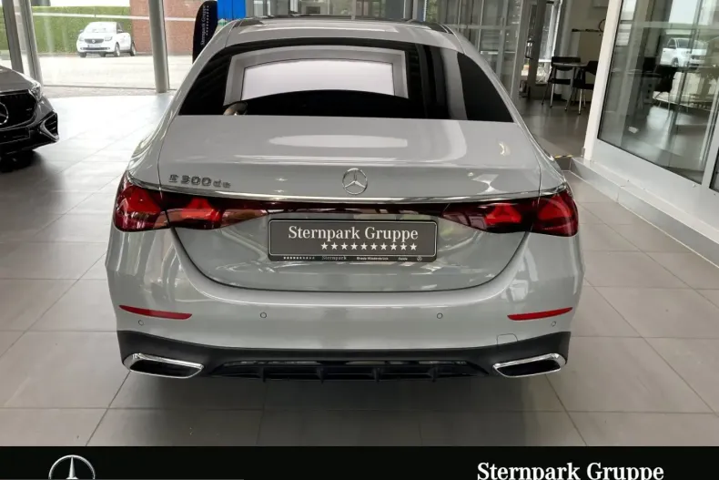 Mercedes-Benz E 300 (Clasa E) din 2025 cu 41.820 km - oferta MER248628 - foto 3