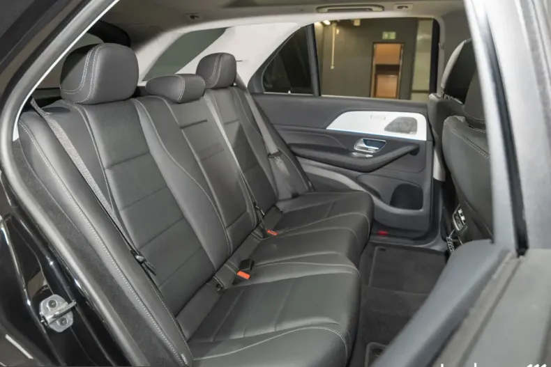 Mercedes-Benz GLE 350 (Clasa GLE) din 2025 cu 20.000 km - oferta MER248640 - foto 17