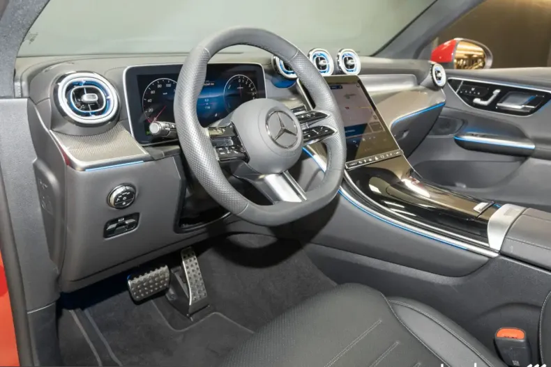 Mercedes-Benz GLC 400 (Clasa GLC) din 2024 cu 7.787 km - oferta MER248641 - foto 12