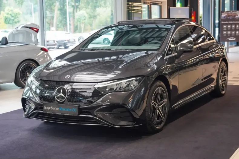 Mercedes-Benz EQE (Clasa E) din 2025 cu 10.114 km - oferta MER248650 - foto 5