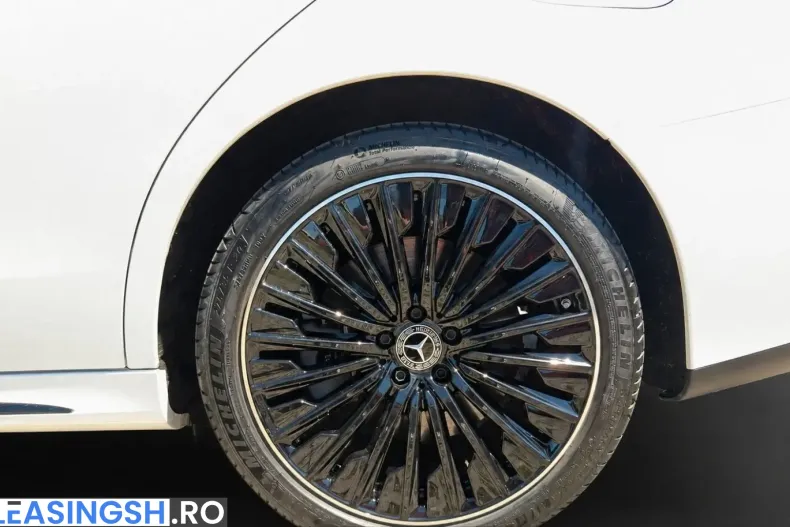 Mercedes-Benz E 300 (Clasa E) din 2025 cu 14.760 km - oferta MER248653 - foto 9