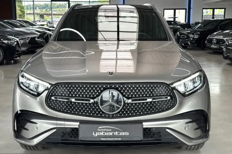 Mercedes-Benz GLC 300 (Clasa GLC) din 2024 cu 9.900 km - oferta MER248655 - foto 2