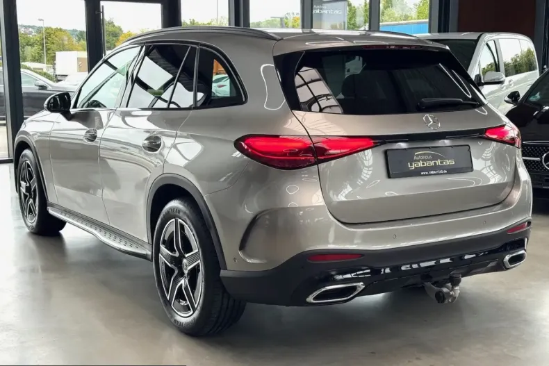 Mercedes-Benz GLC 300 (Clasa GLC) din 2024 cu 9.900 km - oferta MER248655 - foto 4