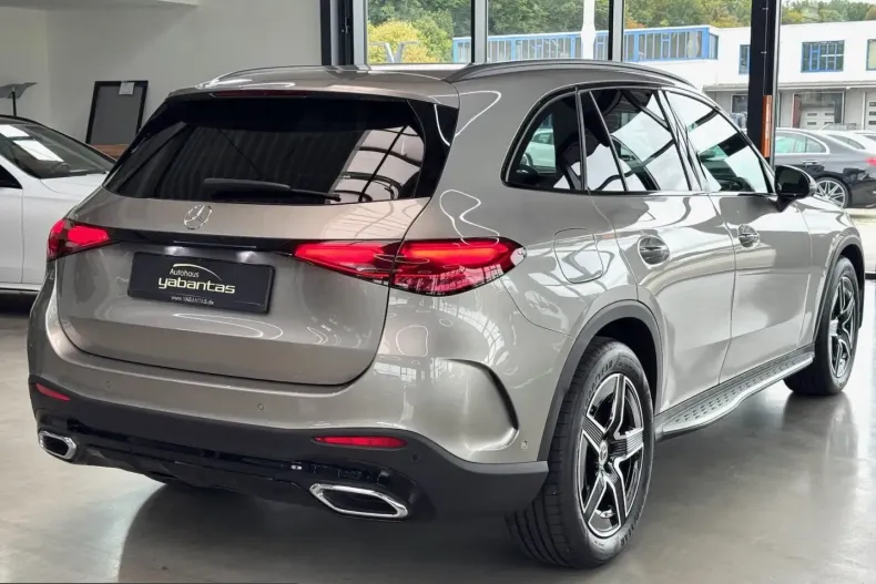 Mercedes-Benz GLC 300 (Clasa GLC) din 2024 cu 9.900 km - oferta MER248655 - foto 6