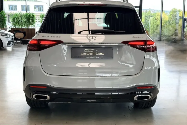 Mercedes-Benz GLE 300 (Clasa GLE) din 2025 cu 4.500 km - oferta MER248658 - foto 5