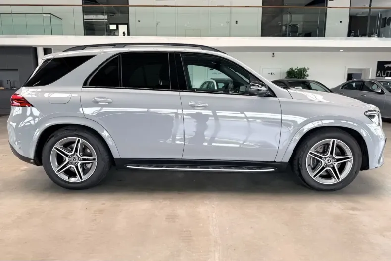 Mercedes-Benz GLE 300 (Clasa GLE) din 2025 cu 4.500 km - oferta MER248658 - foto 24