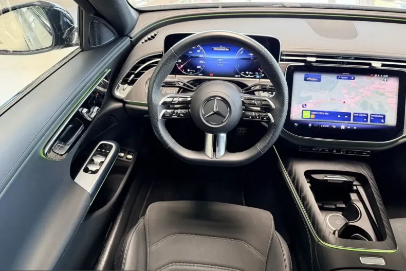 Mercedes-Benz E 300 (Clasa E) din 2025 cu 13.200 km - oferta MER248659 - foto 11
