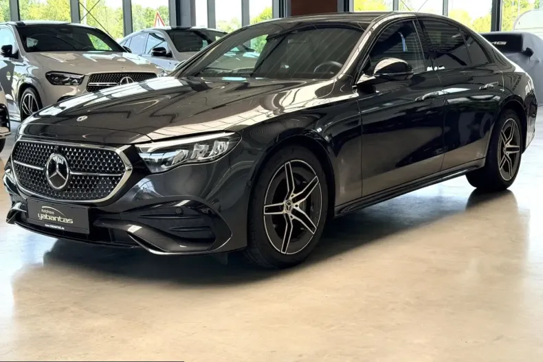 Mercedes-Benz E 220 (Clasa E) din 2025 cu 15.400 km - oferta MER248660 - foto 1