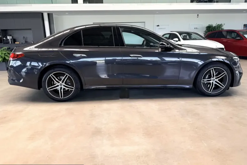 Mercedes-Benz E 220 (Clasa E) din 2025 cu 15.400 km - oferta MER248660 - foto 21