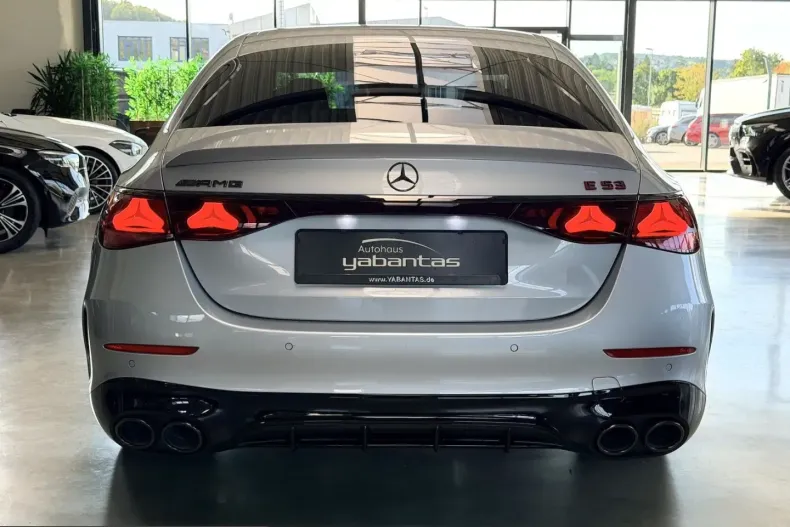 Mercedes-Benz E 53 AMG (Clasa E) din 2025 cu 3.500 km - oferta MER248661 - foto 5