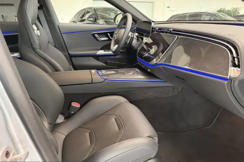 Mercedes-Benz E 53 AMG (Clasa E) din 2025 cu 3.500 km - oferta MER248661 - foto 8