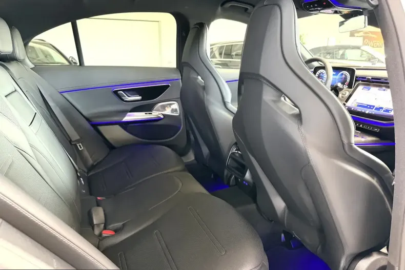Mercedes-Benz E 53 AMG (Clasa E) din 2025 cu 3.500 km - oferta MER248661 - foto 9