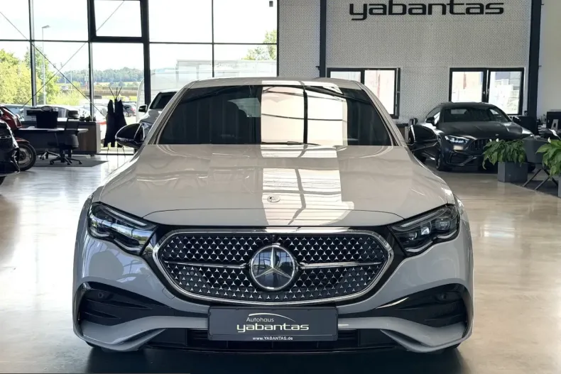 Mercedes-Benz E 220 (Clasa E) din 2025 cu 11.100 km - oferta MER248663 - foto 2