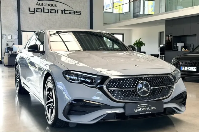 Mercedes-Benz E 220 (Clasa E) din 2025 cu 11.100 km - oferta MER248663 - foto 3