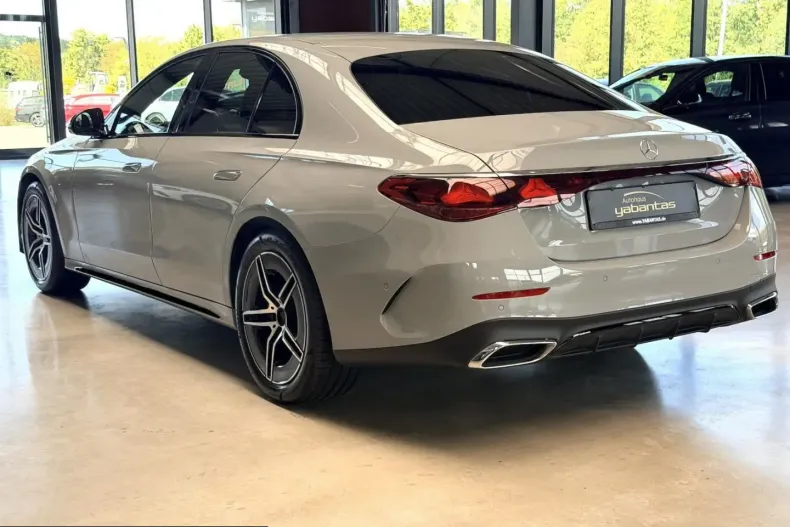 Mercedes-Benz E 220 (Clasa E) din 2025 cu 11.100 km - oferta MER248663 - foto 4