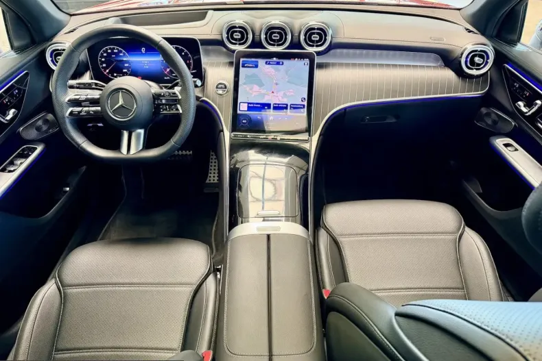 Mercedes-Benz GLC 300 (Clasa GLC) din 2025 cu 9.900 km - oferta MER248664 - foto 12