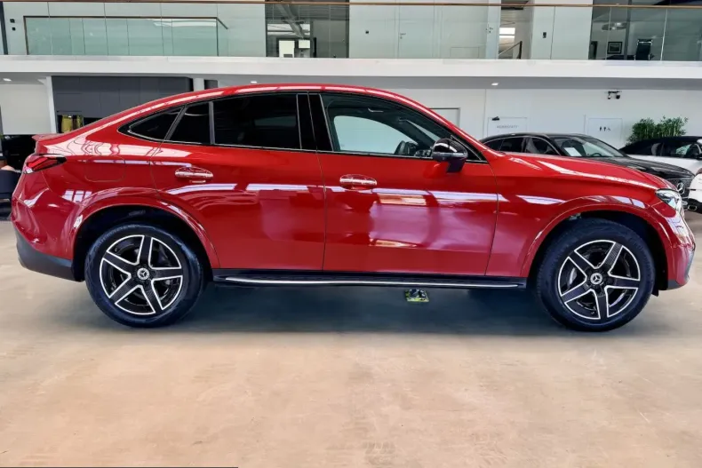 Mercedes-Benz GLC 300 (Clasa GLC) din 2025 cu 9.900 km - oferta MER248664 - foto 27