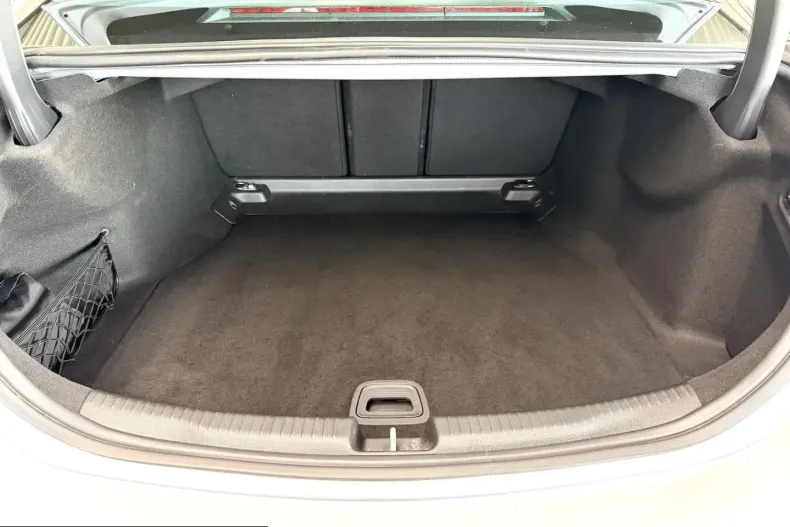Mercedes-Benz C 220 (Clasa C) din 2025 cu 22.500 km - oferta MER248666 - foto 17