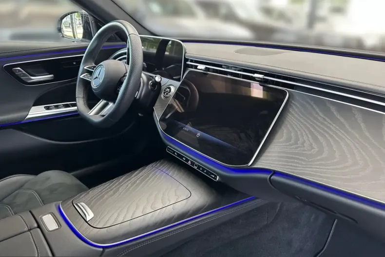 Mercedes-Benz E 200 (Clasa E) din 2025 cu 23.402 km - oferta MER248668 - foto 8