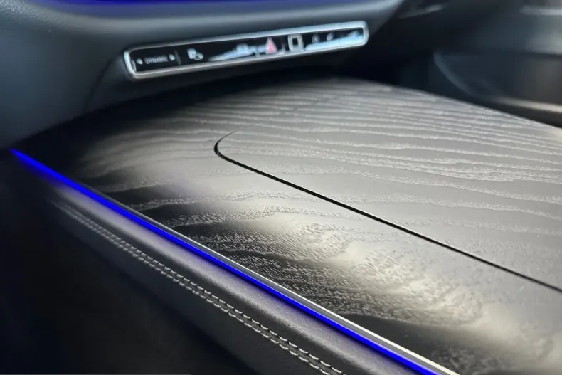 Mercedes-Benz E 200 (Clasa E) din 2025 cu 23.402 km - oferta MER248668 - foto 13