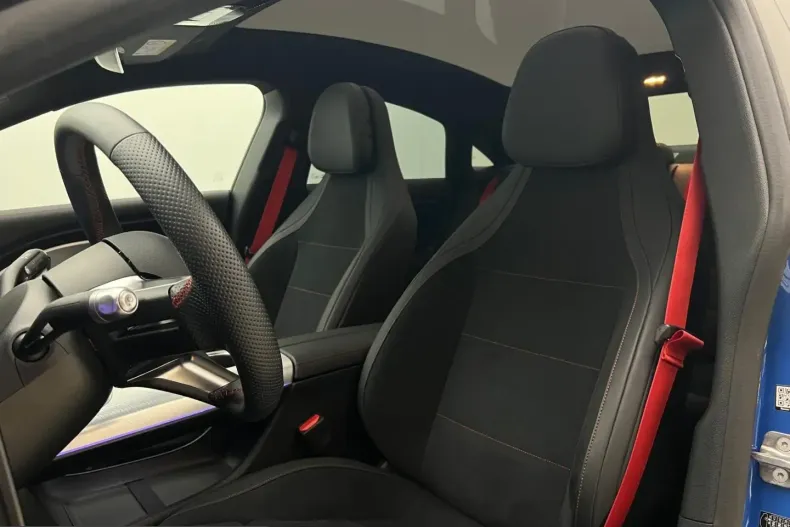 Mercedes-Benz CLA 350 (Clasa CLA) din 2025 cu 11.860 km - oferta MER248671 - foto 13
