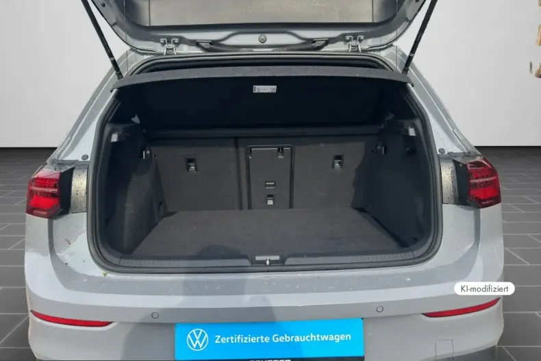 Volkswagen Golf din 2023 cu 24.002 km - oferta VOL248690 - foto 15