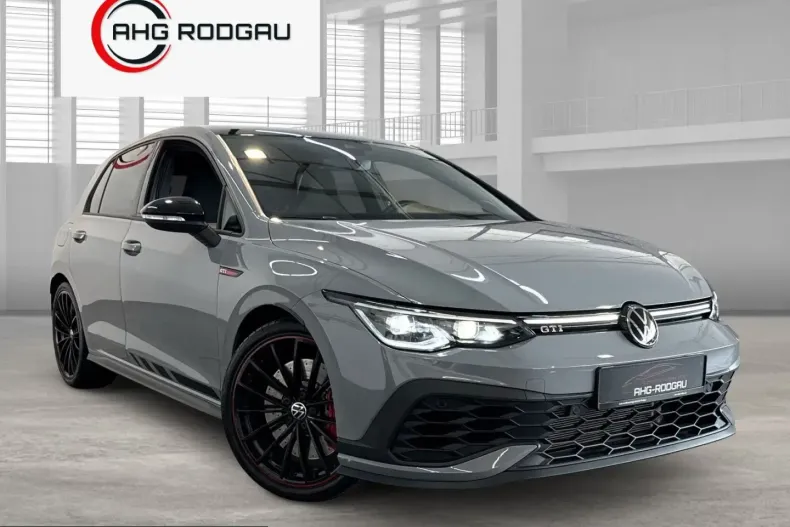 Volkswagen Golf din 2024 cu 26.679 km - oferta VOL248694 - foto 1