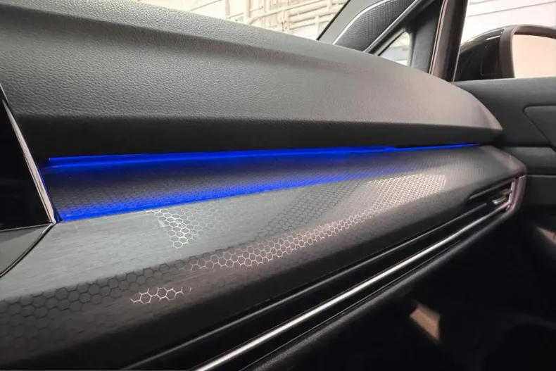 Volkswagen Golf din 2024 cu 26.679 km - oferta VOL248694 - foto 32