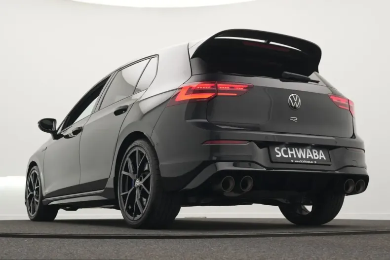 Volkswagen Golf din 2023 cu 23.400 km - oferta VOL248695 - foto 24