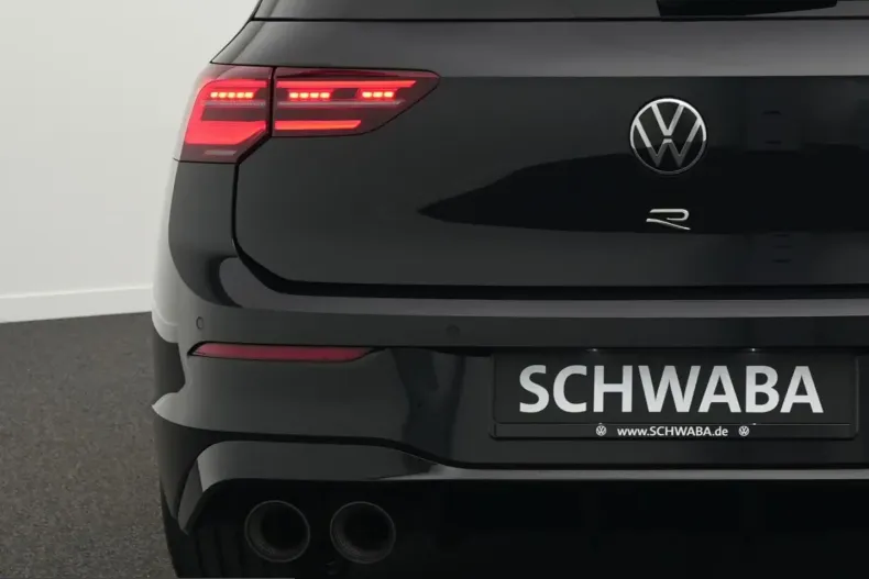 Volkswagen Golf din 2023 cu 23.400 km - oferta VOL248695 - foto 34