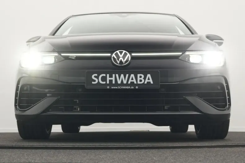 Volkswagen Golf din 2023 cu 23.400 km - oferta VOL248695 - foto 40