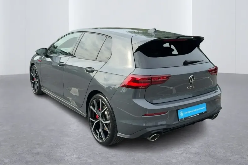 Volkswagen Golf din 2023 cu 22.834 km - oferta VOL248696 - foto 3