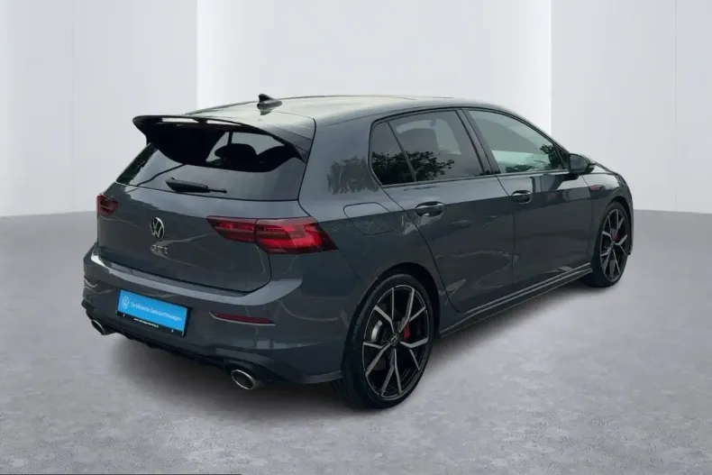 Volkswagen Golf din 2023 cu 22.834 km - oferta VOL248696 - foto 5