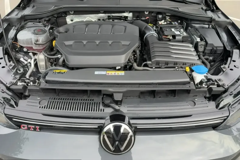 Volkswagen Golf din 2023 cu 22.834 km - oferta VOL248696 - foto 19