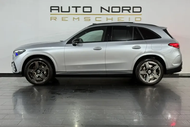 Mercedes-Benz GLC 300 (Clasa GLC) din 2023 cu 55.200 km - oferta MER248703 - foto 11