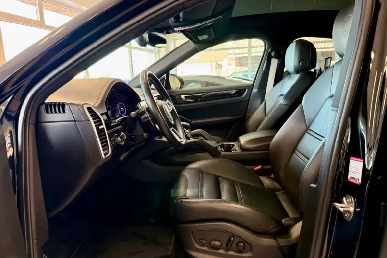 Porsche Cayenne din 2022 cu 58.621 km - oferta POR248711 - foto 9