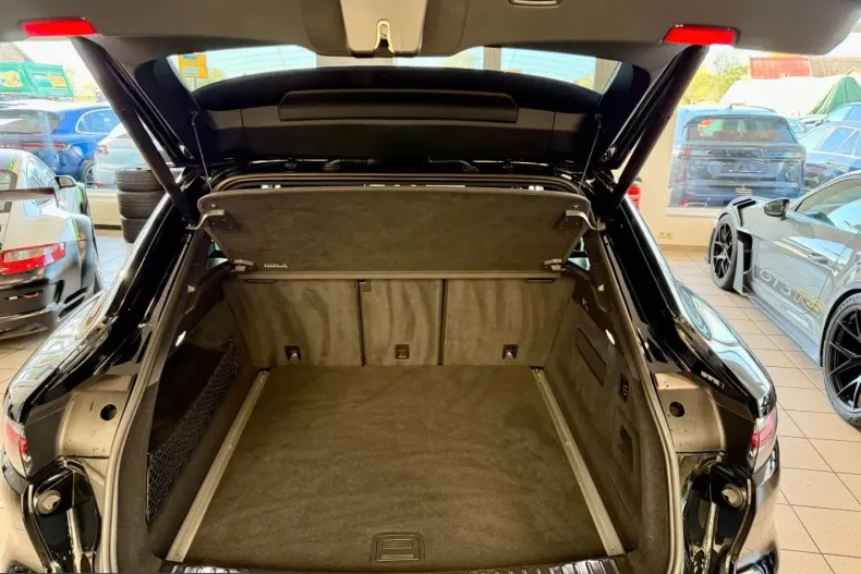 Porsche Cayenne din 2022 cu 58.621 km - oferta POR248711 - foto 13