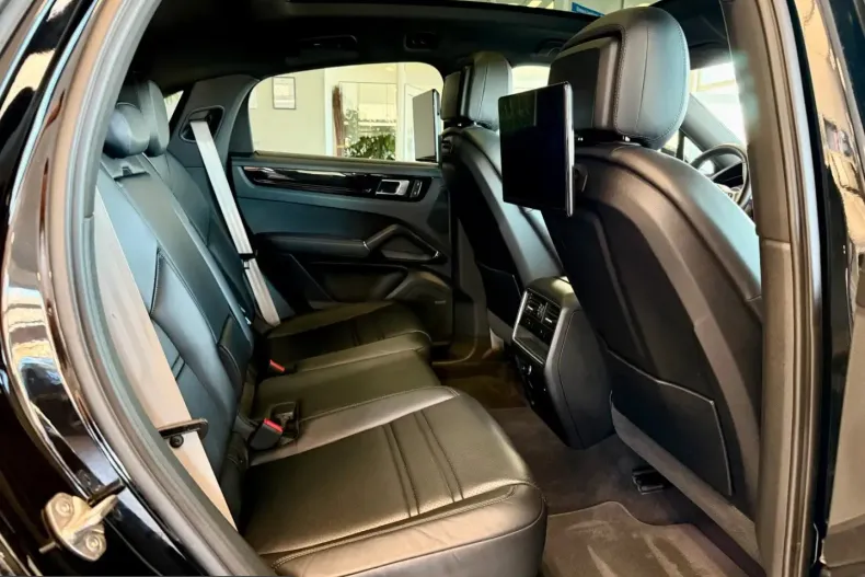Porsche Cayenne din 2022 cu 58.621 km - oferta POR248711 - foto 14