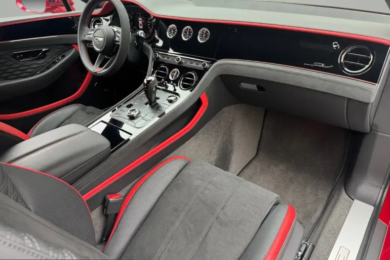 Bentley Continental GT din 2024 cu 2.000 km - oferta BEN248716 - foto 17
